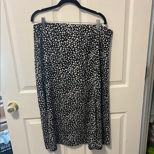 SHEIN Black and White Midi A-Line Skirt
